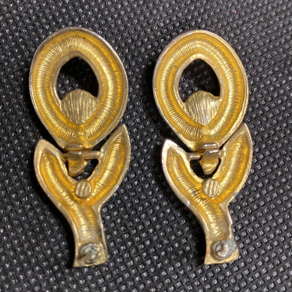 Vintage gold teardrop with rhinestone pierced earrings